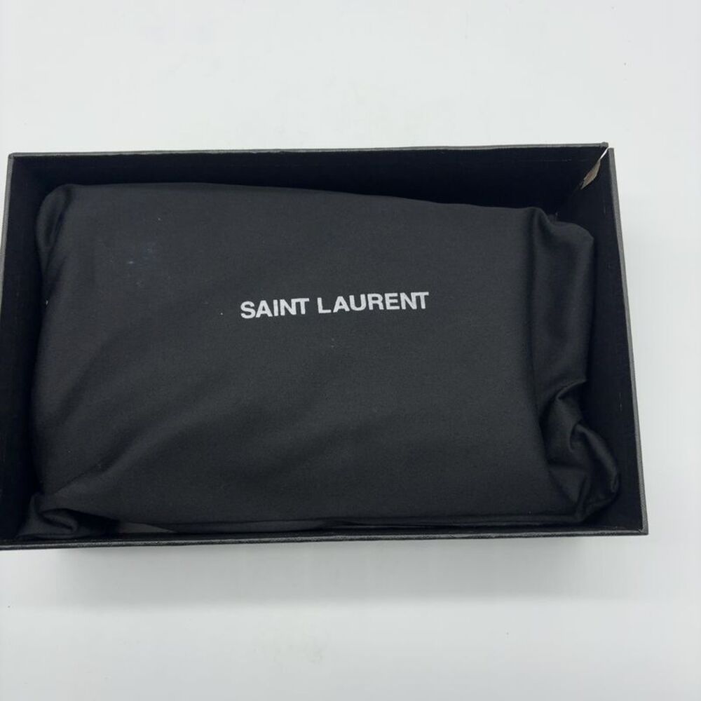 Yves Saint Laurent Cassandre Chain Wallet In Lambskin - Picture 9 of 10